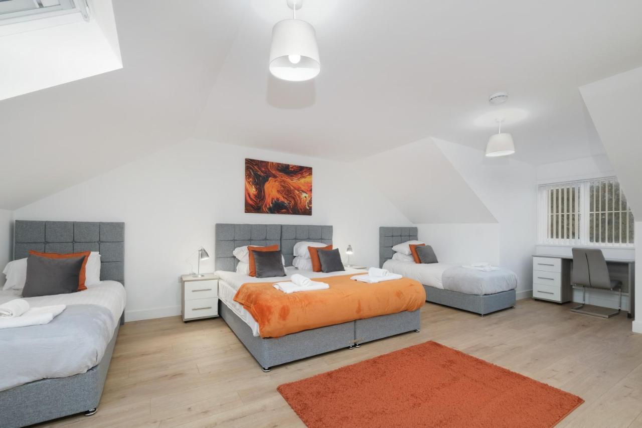Pinewood Studios, Iver Slough Heathrow 1 & 2 Bedroom Apartments With Parking By Arista Living Dış mekan fotoğraf